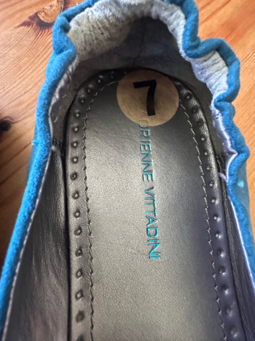 Adrienne Vittadini Blue/ Green Embellished Ballet
Flats Size 7 - Picture 6 of 7